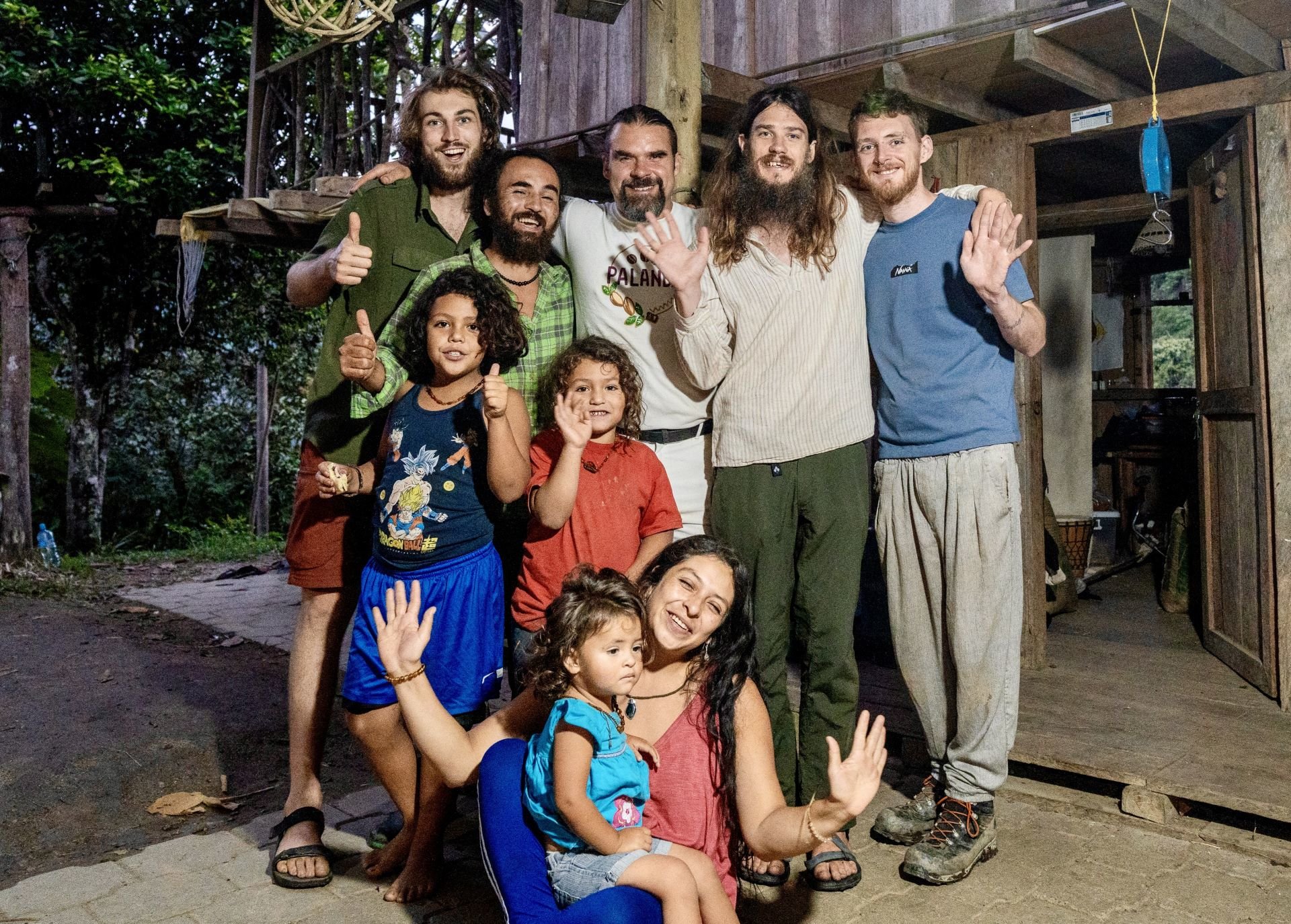 Familia Tribu Numbala in Palanda mit Kamerateam 2024